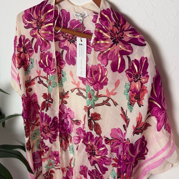 ✨ Woven Heart Floral Kimono – One Size ✨ - Picture 2 of 6